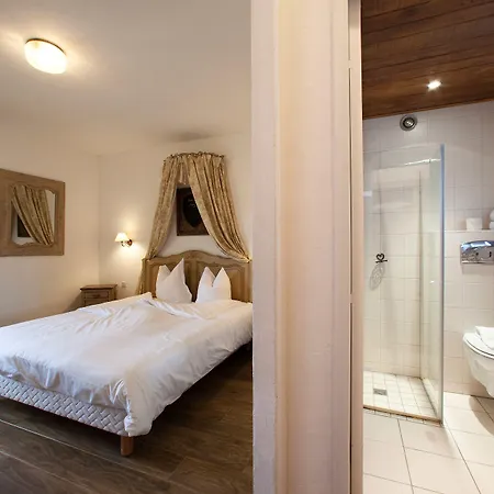 Hotel Logis Domaine De