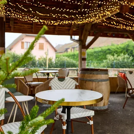 Logis Domaine De Hotel 3*