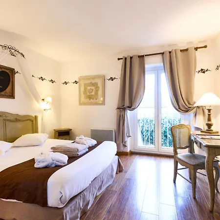 Hotel Logis Domaine De