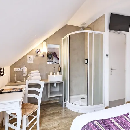 Hotel Logis Domaine De