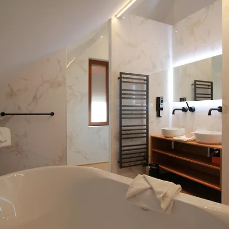 Logis Domaine De 3*