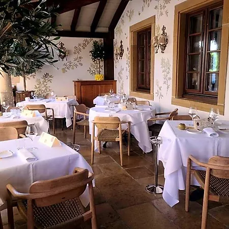 Logis Domaine De 호텔