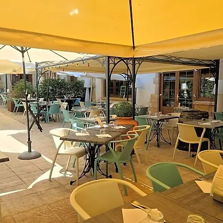 Logis Domaine De 호텔 후파슈