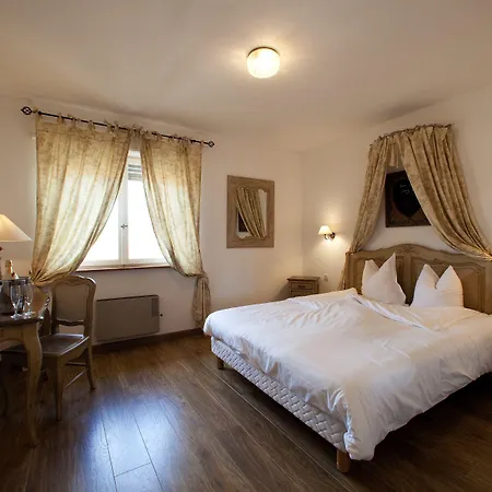 Logis Domaine De 3*