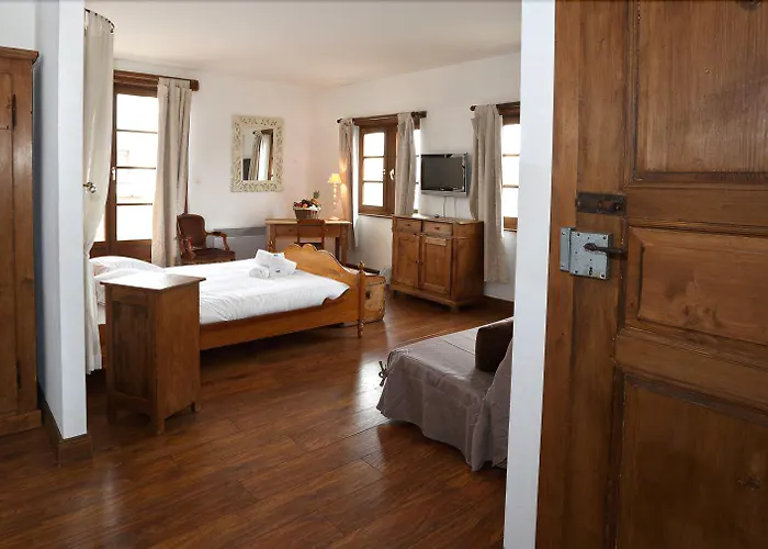 Hotel Logis Hotel Domaine De Rouffach Rouffach